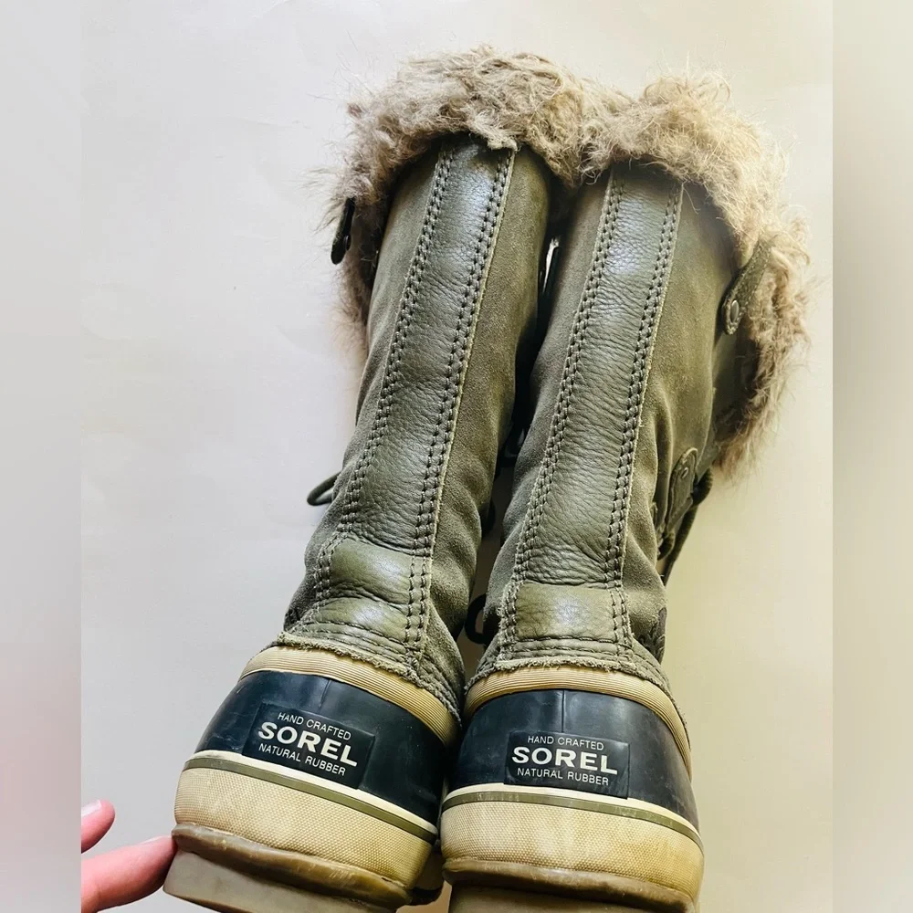 Sorel size 10